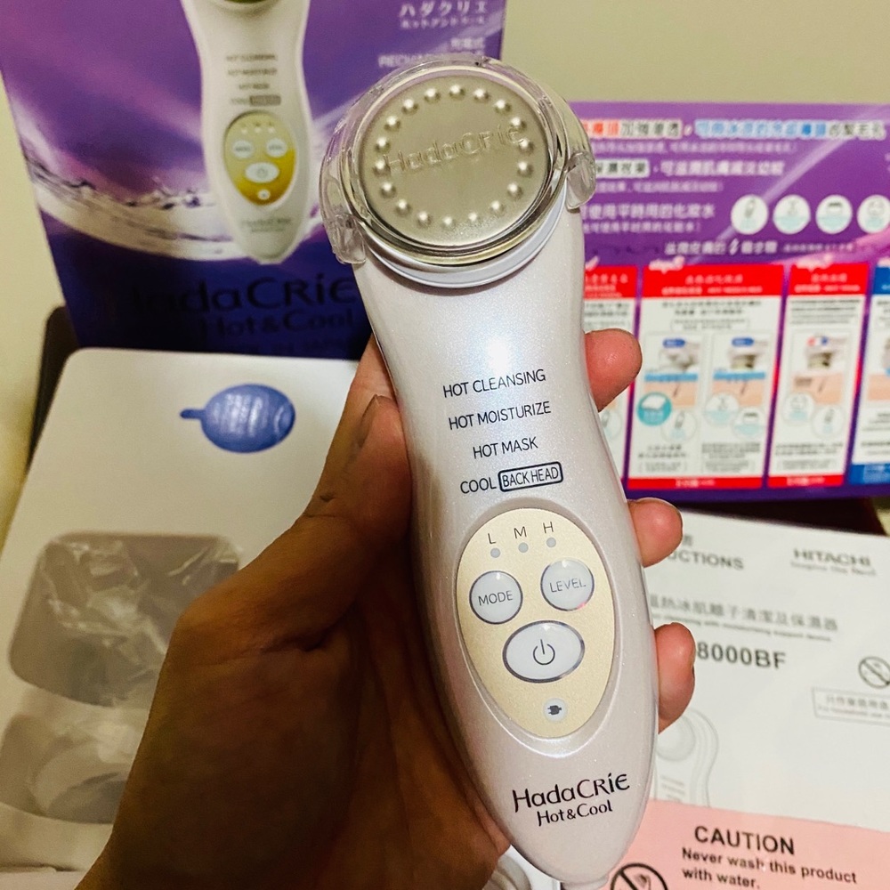 HITACHI HADA CRIE Hot & Cool DEVICE N4800